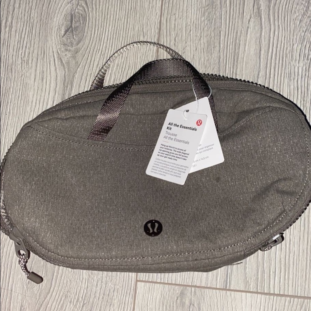 LULULEMON Essentials Kit Bag